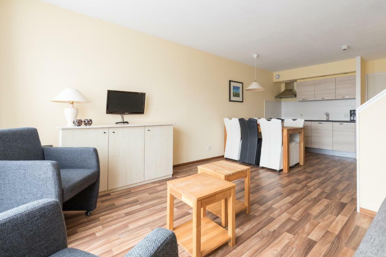 Appartement De Vrijbuiter, Resort Amelander Kaap Hollum  Kültér fotó