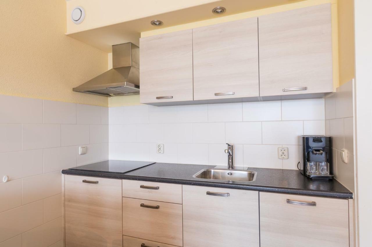 Appartement De Vrijbuiter, Resort Amelander Kaap Hollum  Kültér fotó