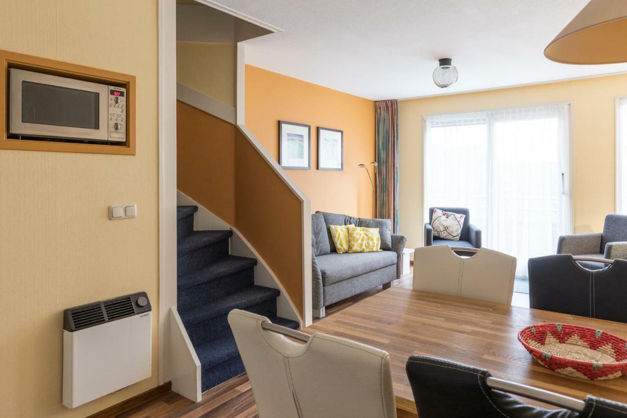 Appartement De Vrijbuiter, Resort Amelander Kaap Hollum  Kültér fotó